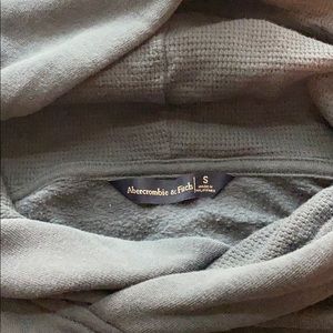 cute Abercrombie and Fitch cropped hoodie